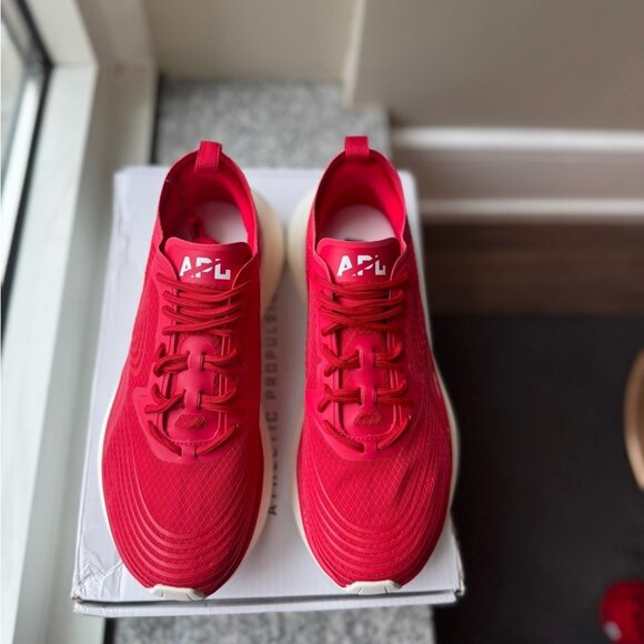Youth NWB Bestselling APL Streamline Red Running Shoes W 6 Y 4.5 $350